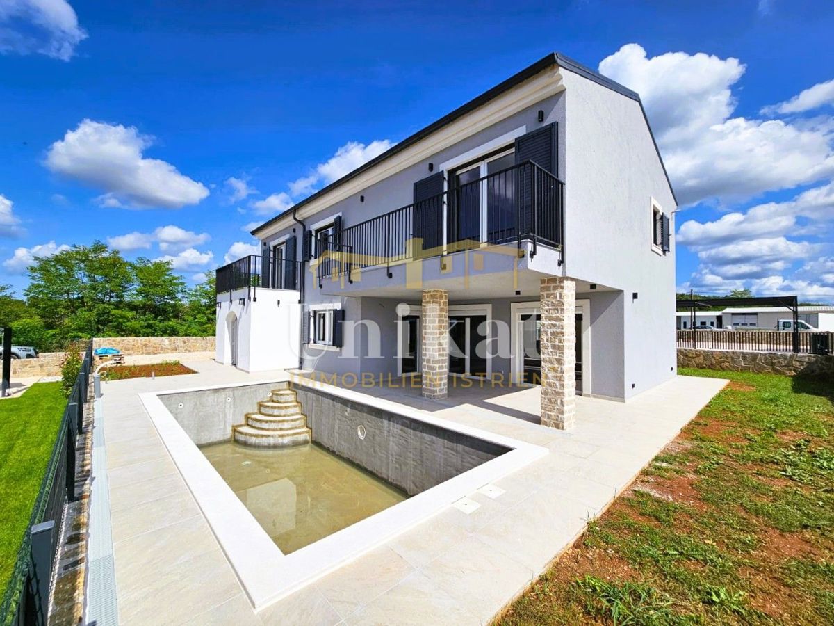 Nuova costruzione: casa con 3 camere da letto e piscina - vista mare